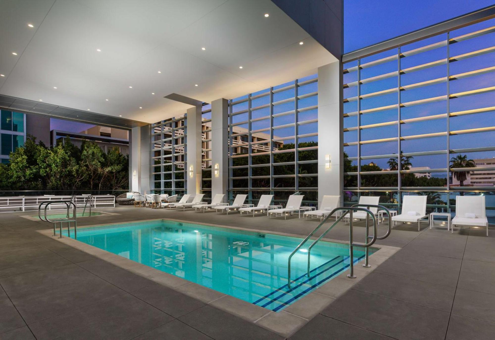 Hampton Inn & Suites Santa Monica Лос-Анджелес Екстер'єр фото